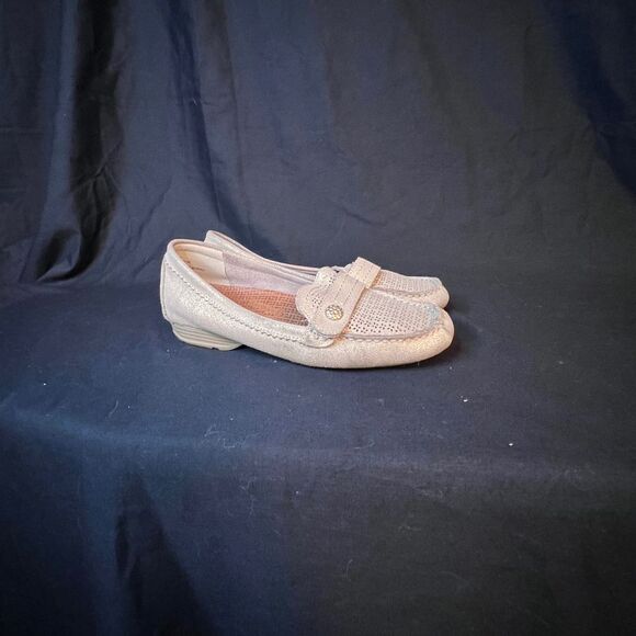 Baretraps Women's Oakes Moccasins Metallic Gold Suede loafer shoe Size 7.5‎ - Picture 5 of 12